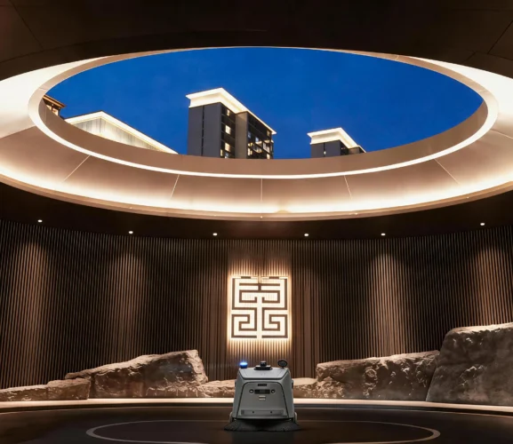 Il “maggiordomo n.1 della Cina” diventa autonomo: China Overseas Property implementa robot Gausium in comunità residenziali di lusso a Pechino